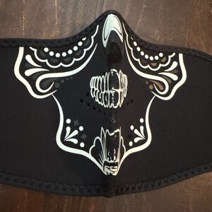 Zan Sugar Skull Black Neoprene Mask Gear